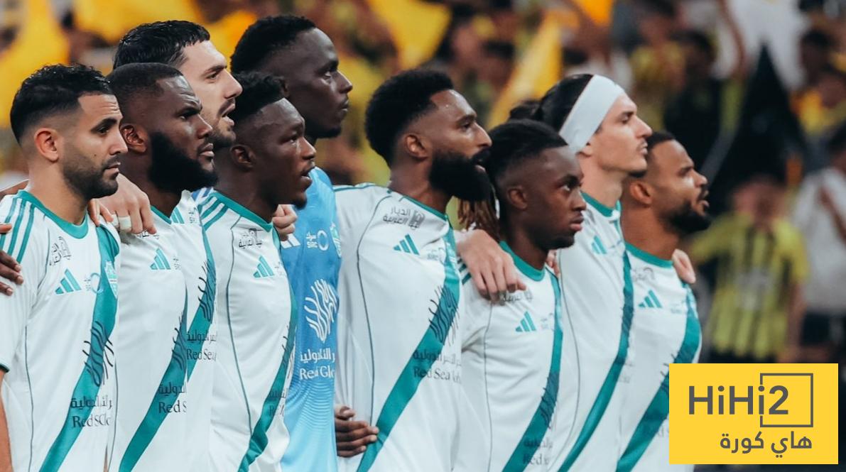 لاعب الأهلي يُشيد بالنادي وجماهيره