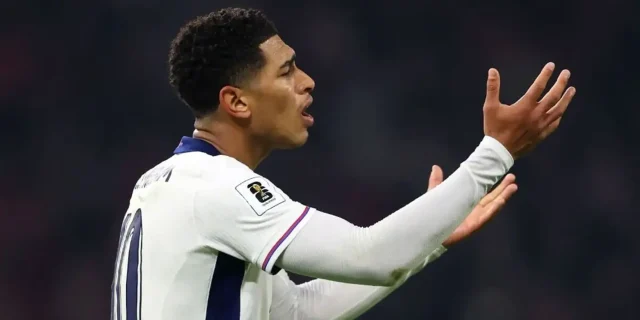 رد فعل توخيل على اعتراض بيلينغهام أثناء تبديله