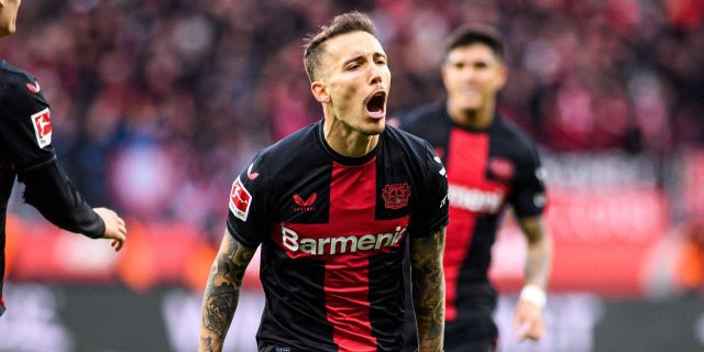 عملاق أوروبي يزاحم برشلونة على ضم جريمالدو