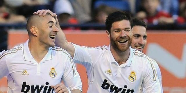 رسالة كريم بنزيما بشأن تشابي ألونسو