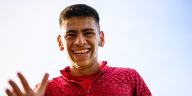 السيتي يخطط لقطع إعارة إيشيفيري من ليفركوزن