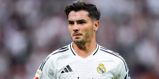 إبراهيم دياز يكشف موقفه من الرحيل عن ريال مدريد