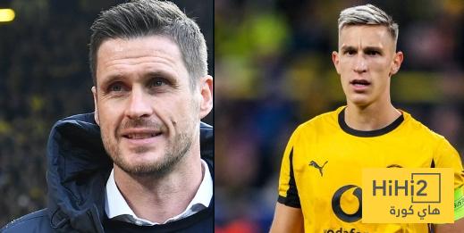 المدير الرياضي لدورتموند ينفي شائعات خلافه مع شلوتربيك