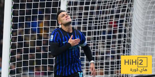 عين على مارتينيز في مباراة كومو