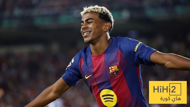 صورة : شاهد كيف بدل الجمهور الاسباني رقم لامين يامال بعد لقاء بيتيس