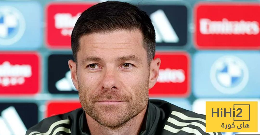 ألونسو يستقر على الظهير الأيمن لريال مدريد حتى عودة كارفاخال وأرنولد