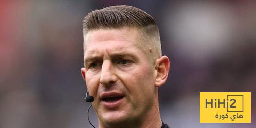 أرقام خاصة بحكم مباراة أرسنال وولفرهامبتون