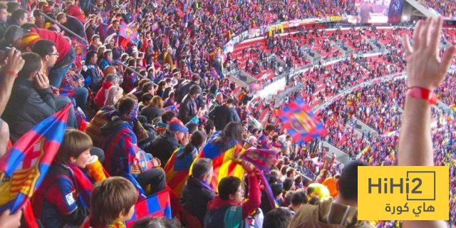 جماهير برشلونة تهتف لتشابي ألونسو.. والسبب ؟