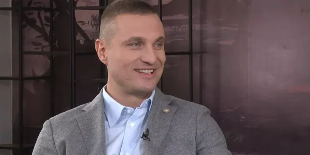 فيديتش يختار المدافع الأفضل حاليا في مانشستر يونايتد