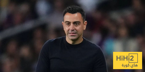 هل يعود تشافي من بوابة الدوري الإنجليزي؟