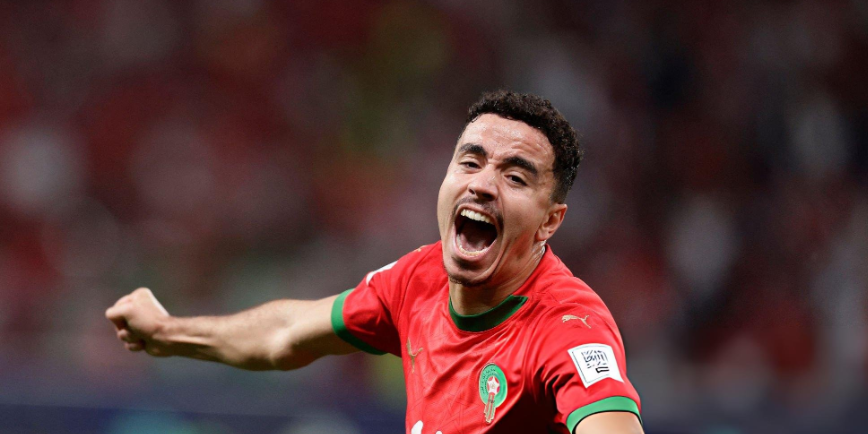 غياب الفاعلية.. لاعب المغرب يقدم أداءً غير المعتاد أمام الإمارات