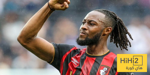 سيمينيو يسجل التعادل في مانشستر يونايتد