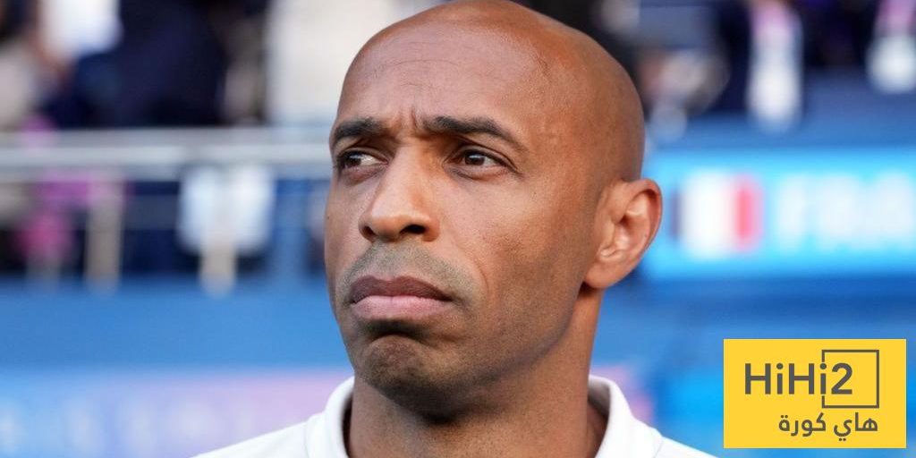 جائزة خاصة لأسطورة منتخب فرنسا و نادي ارسنال