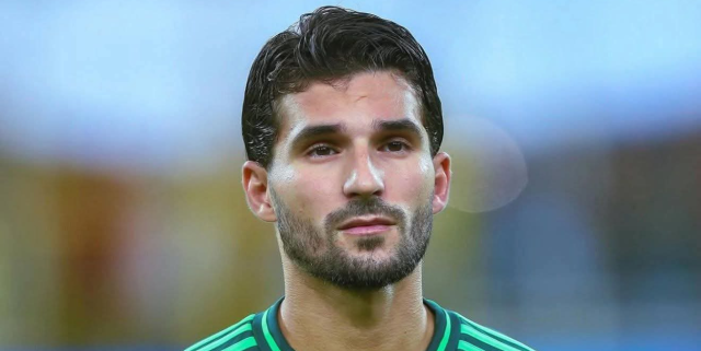 بديل حسام عوار في المنتخب الجزائري