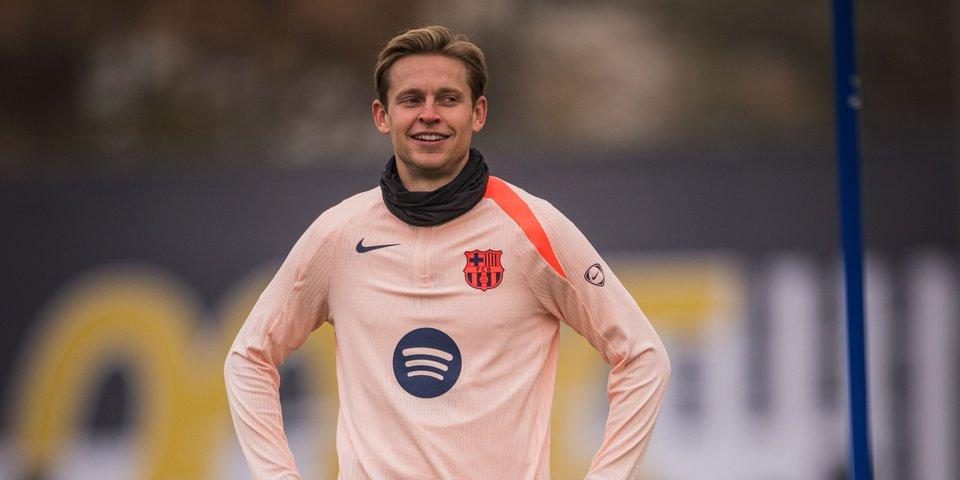 فليك يتحدث عن أهمية دي يونغ بالنسبة لبرشلونة