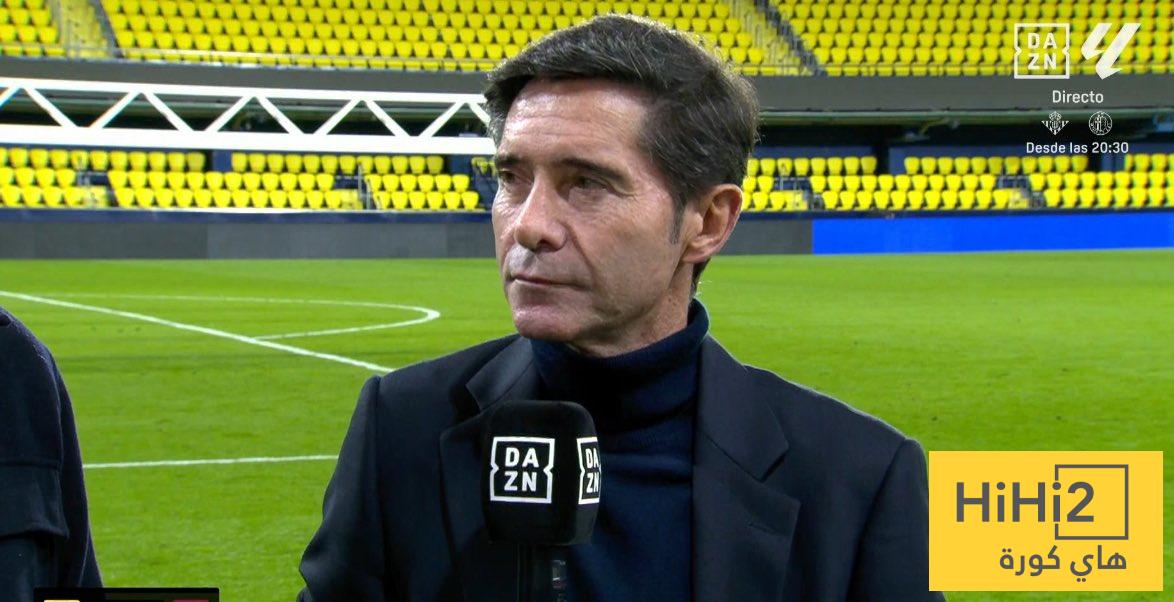 مدرب فياريال يعلق على لقطة طرد فيغا أمام برشلونة