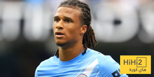 هل يكون أكي أول الراحلين عن السيتي؟