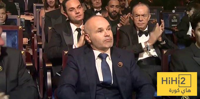 رسميًا … انييستا يتوج بجائزة المسيرة الكروية في حفل جلوب سكور
