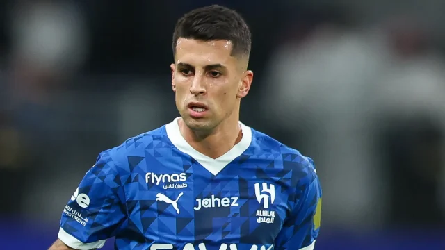 الفريق الذي يسعى لاستعارة جواو كانسيلو من الهلال !