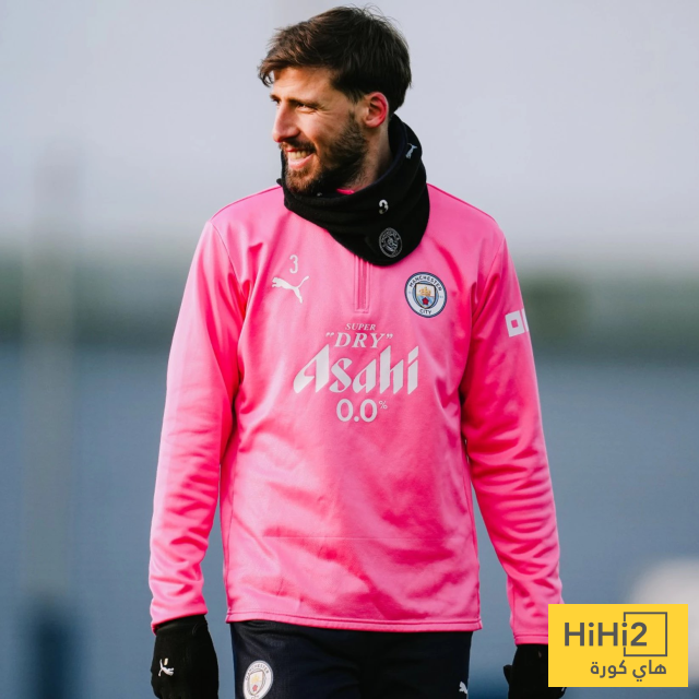 صور من استعدادات مانشستر سيتي الأخيرة قبل لقاء تشيلسي 15