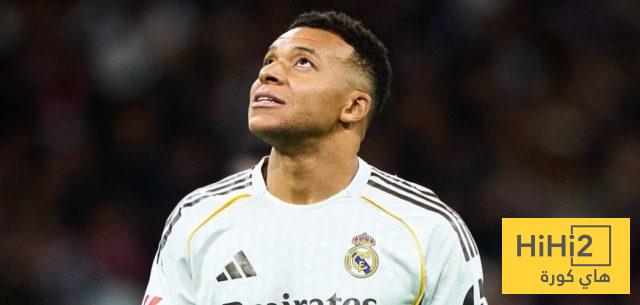 صورة – كيليان مبابي يتابع مباراة ريال مدريد وبيتيس