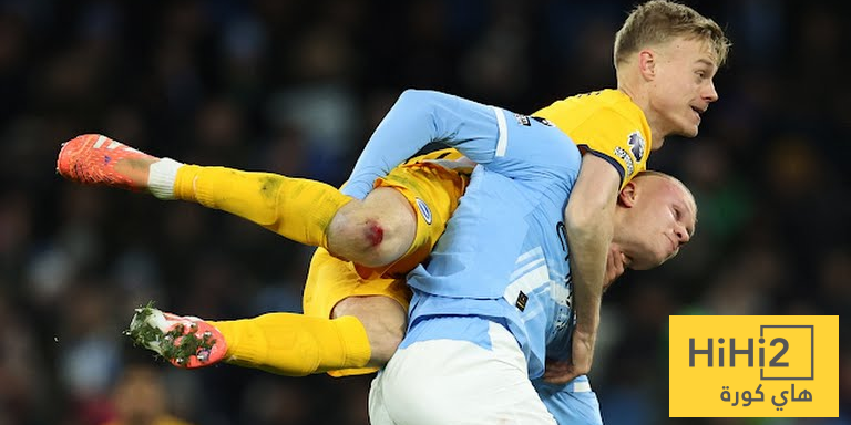 هالاند يسجل الهدف الاول في شباك برايتون