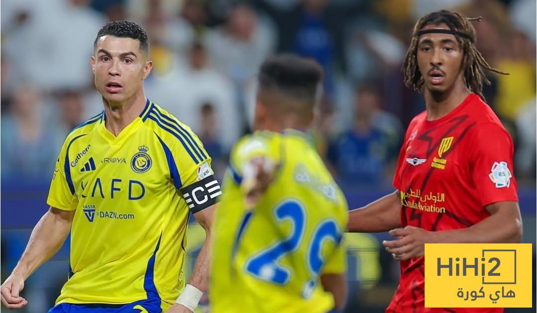 ” أنتم فاشلون ” .. خذلان جماعي يهز مدرج النصر !