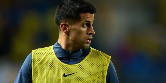 لهذا السبب.. برشلونة يؤجل الفحص الطبي لكانسيلو