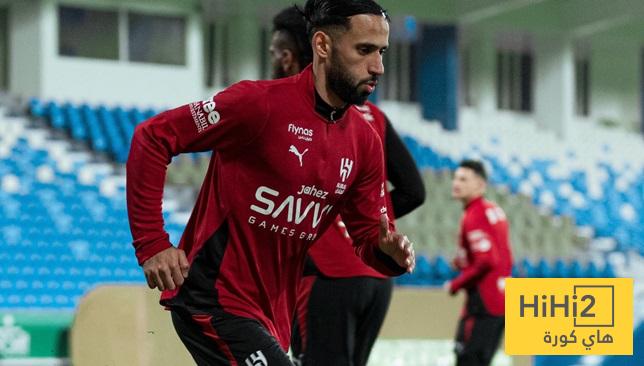 مندش يضيع مستقبله في الهلال !