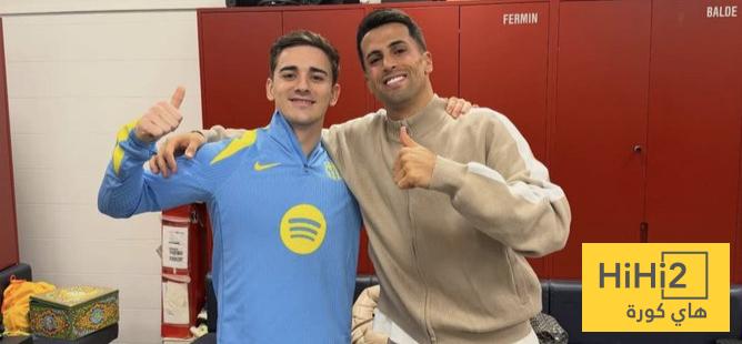 رسالة غافي لـ كانسيلو بعد عودته إلى برشلونة