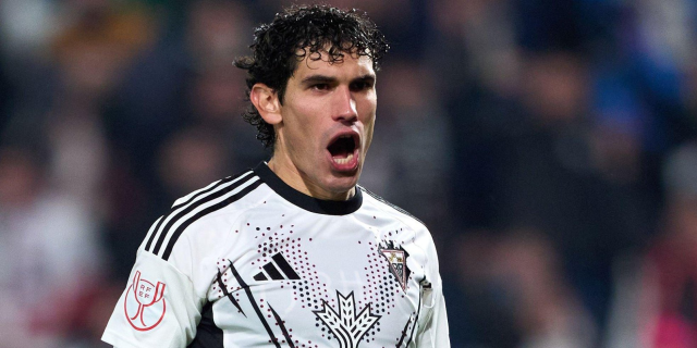 موقف فاييخو من المشاركة في لقاء ريال مدريد
