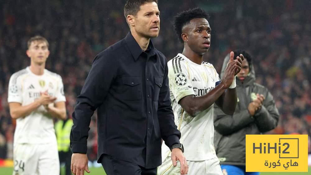 «ما زلت عالقًا».. رسالة صادمة من فينيسيوس بعد رحيل ألونسو بـ48 ساعة!