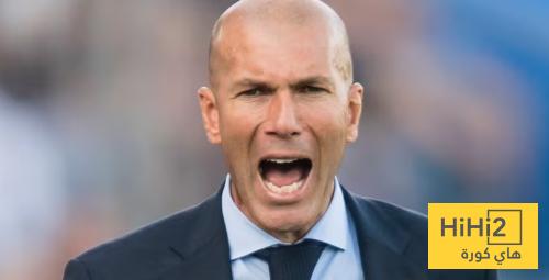 كيف حل زين الدين زيدان مشاكل غرف الملابس في ريال مدريد ؟