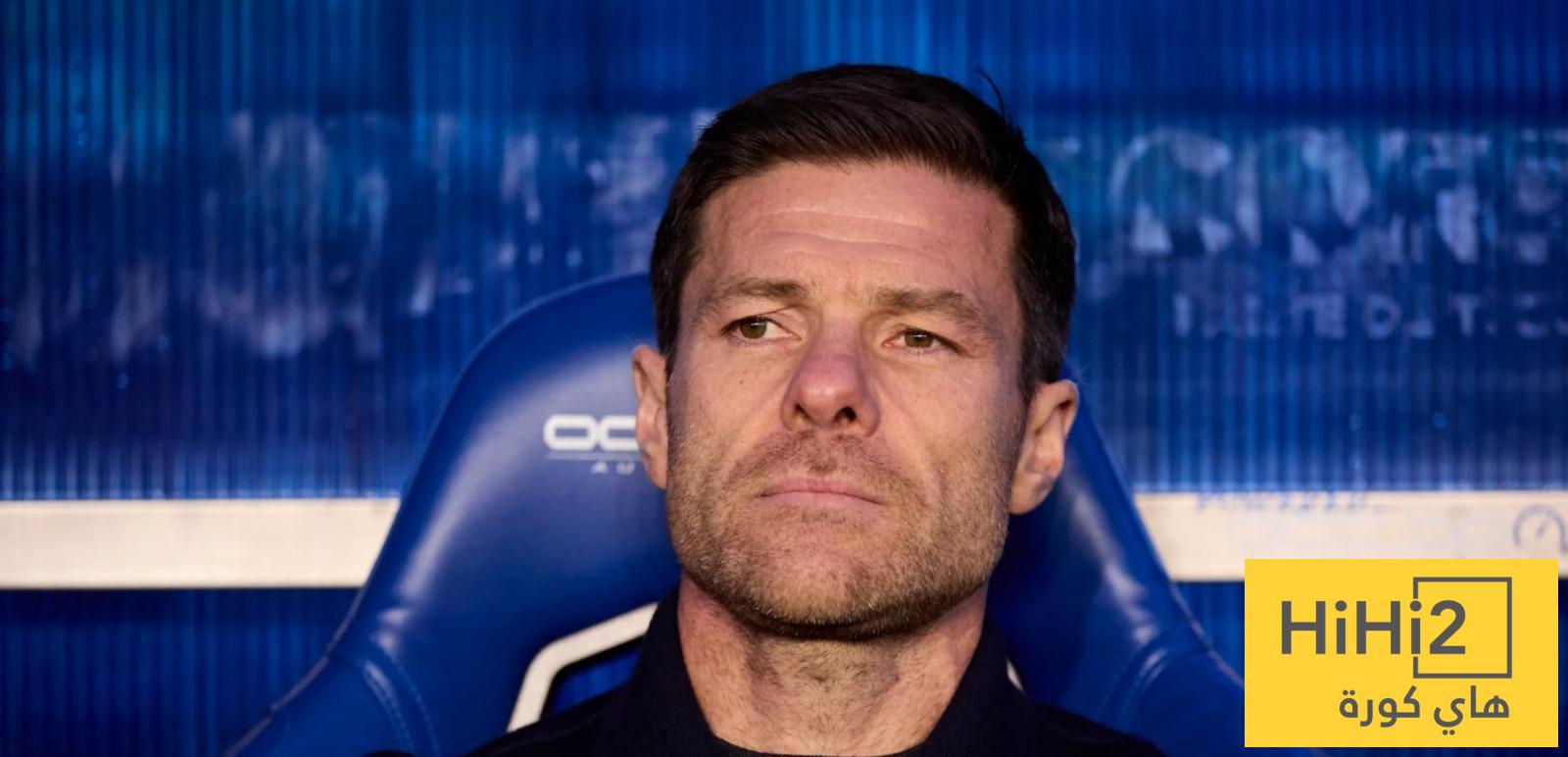 لويس فيغو: إقالة تشابي ألونسو كانت صدمة للجميع