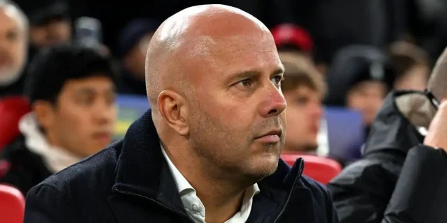 ليفربول يسقط في رقم سلبي مع سلوت