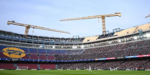 برشلونة يواجه ازمة في تطوير ملعب كامب نو