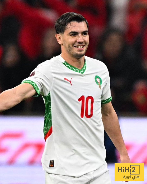 دياز يهدر ركلة جزاء امام السنغال