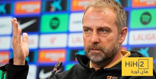 من سيرافق فليك في المؤتمر الصحفي ؟