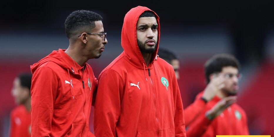 صيباري يعتذر من الحارس ميندي بعد حادثة المنشفة