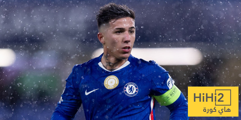 مدرب تشيلسي يكشف تأثير إنزو في غرف الملابس