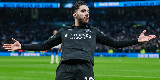 مانشستر سيتي يتقدم على توتنهام في الشوط الاول