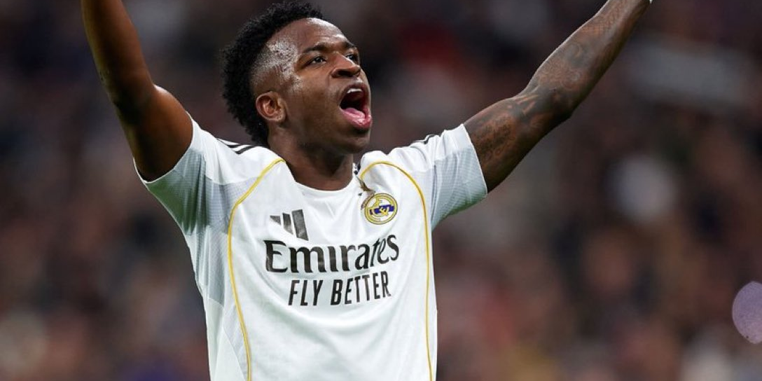 15 دقيقة غيرت كل شيء.. فينيسيوس يستعيد تصفيق جماهير البرنابيو