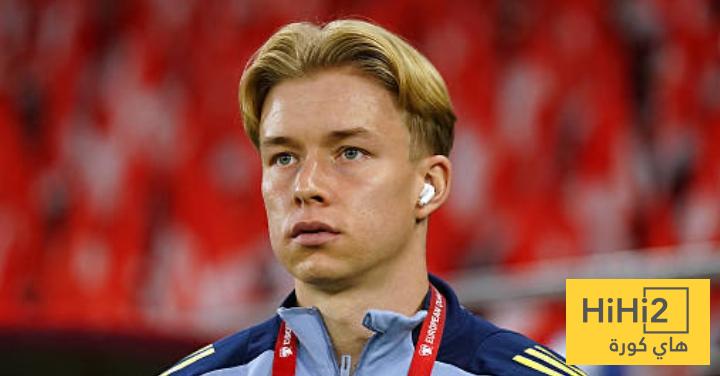 أرسنال يراقب مدافع بروسيا دورتموند