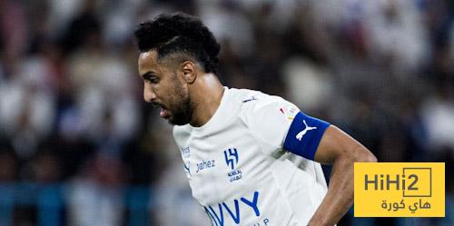 عين على الدوسري في مباراة الأخدود عين على الدوسري في مباراة الأخدود