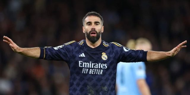 كارفخال لا يريد الرحيل عن ريال مدريد