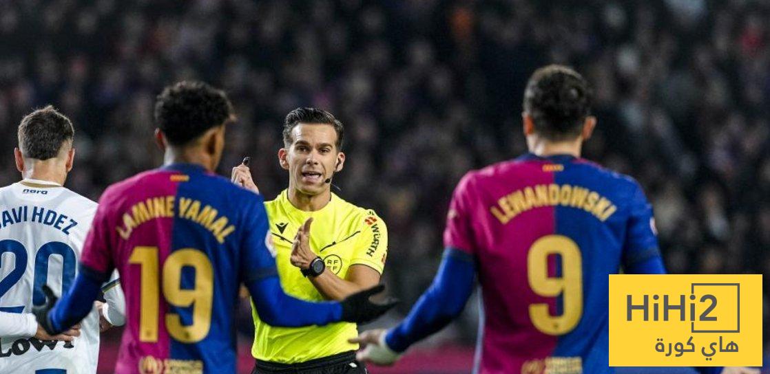 صافرة مثيرة للجدل تعود لكامب نو في مواجهة مايوركا