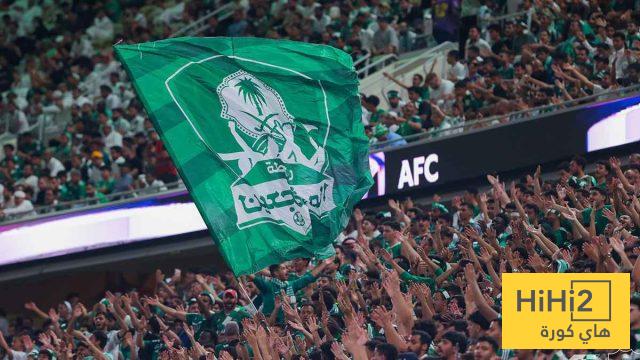 بعد الانتقادات .. جمهور الأهلي مدعو للوقوف خلف نجمه !