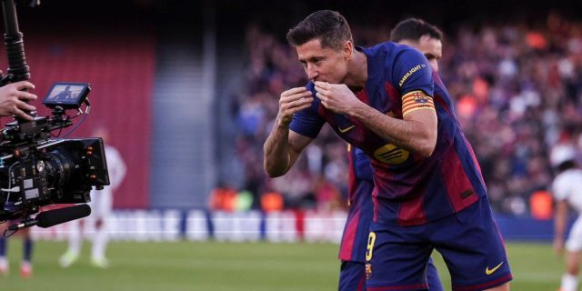 5 خيارات أمام برشلونة لضم بديل ليفاندوفسكي