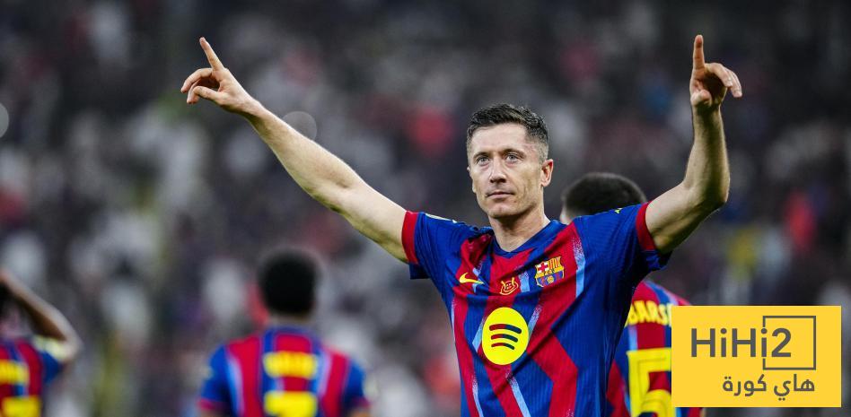 شيكاغو فاير يلاحق ليفاندوفسكي