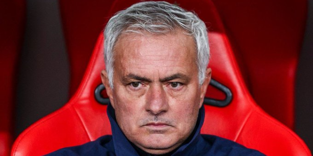 هل يفكر ريال مدريد في عودة مورينيو؟